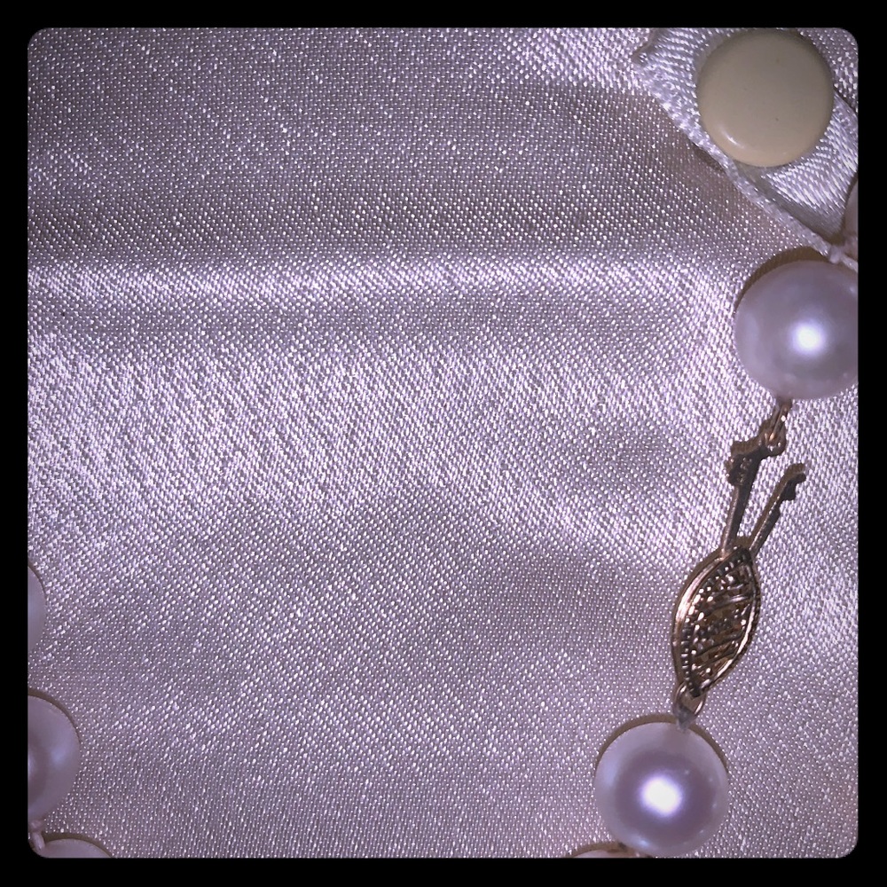 Arura freshwater pearl necklace